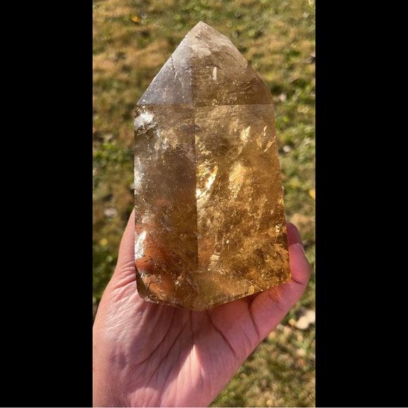 Brazilian Honey-tone Citrine Tower - Picture 8 of 8